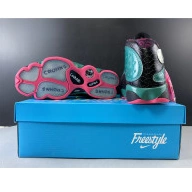 13 Jordan Retro 836405-305 Air Doernbecher 0528